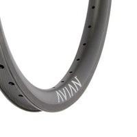 Rim Avian Venatic Carbon 20" Delantero 36H Negro